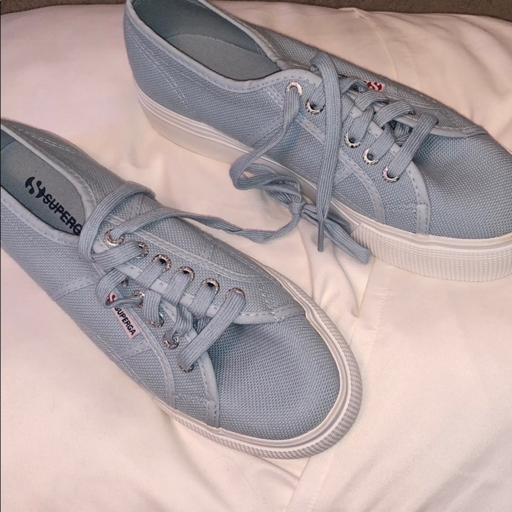 Baby blue supergas